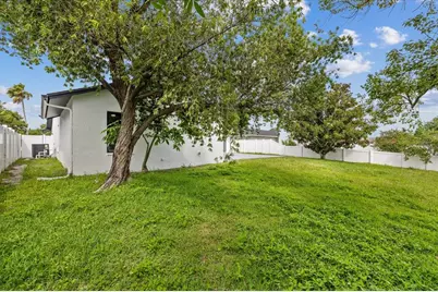 10609 Out Island Drive, Tampa, FL 33615 - Photo 40