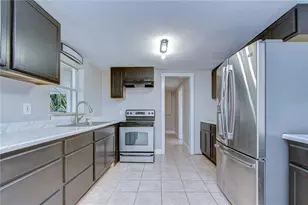 204 7th St SW, Ruskin, FL 33570 - Photo 6