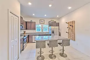 4722 Tuscan Loon Dr, Tampa, FL 33619 - Photo 8