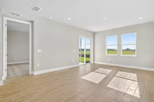 17420 Moonflower Dr, Venice, FL 34293 - Photo 4