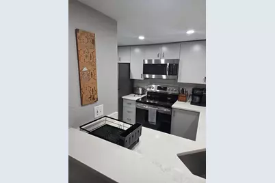 850 S Tamiami Trail #801, Sarasota, FL 34236 - Photo 6