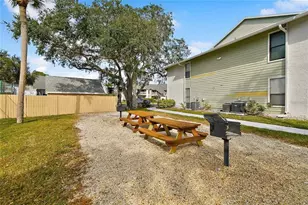 455 Alt 19 S, Palm Harbor, FL 34683 - Photo 32