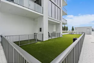 301 1st St S, Saint Petersburg, FL 33701 - Photo 50