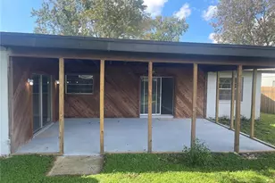 4421 Ranchwood Ln, Tampa, FL 33624 - Photo 2