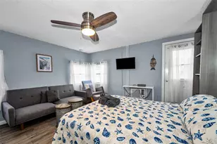 483 E Shore Dr, Clearwater Beach, FL 33767 - Photo 18