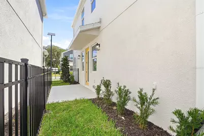 2033 Amelia Bay Place, Valrico, FL 33596 - Photo 10