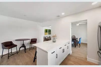1401 49th Street N, Saint Petersburg, FL 33710 - Photo 10