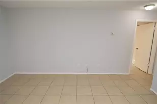 8630 Mallard Reserve Dr, Tampa, FL 33614 - Photo 20