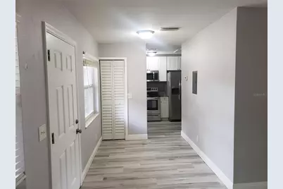 107 W Clay Avenue #2, Brandon, FL 33510 - Photo 2