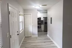 107 W Clay Ave, Brandon, FL 33510 - Photo 2