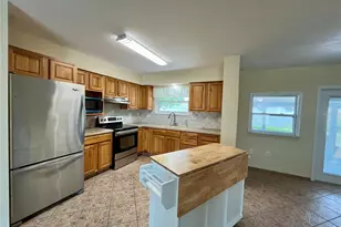 704 Torrey Pines Ave, Sun City Center, FL 33573 - Photo 4