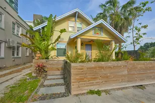 340 Moffett Ct N, Saint Petersburg, FL 33701 - Photo 1