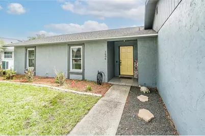1404 Redbud Circle, Plant City, FL 33563 - Photo 4