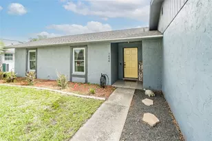 1404 Redbud Cir, Plant City, FL 33563 - Photo 4