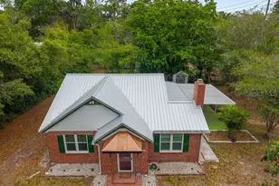 824 NE 9th Ave, Gainesville, FL 32601 - Photo 2