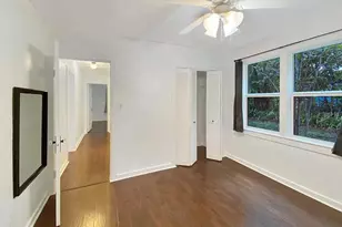 824 NE 9th Ave, Gainesville, FL 32601 - Photo 14