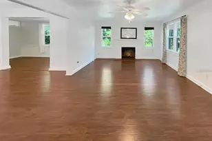 824 NE 9th Ave, Gainesville, FL 32601 - Photo 10