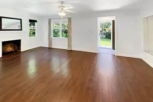 824 NE 9th Ave, Gainesville, FL 32601 - Photo 18