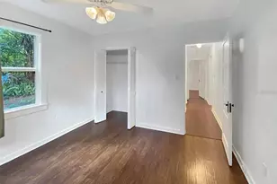 824 NE 9th Ave, Gainesville, FL 32601 - Photo 16