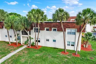 6360 1st St N, Saint Petersburg, FL 33702 - Photo 1