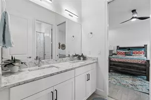 823 Manns Harbor Dr, Apollo Beach, FL 33572 - Photo 40
