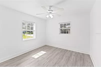 2090 75th Street N, Saint Petersburg, FL 33710 - Photo 18