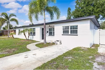 2090 75th Street N, Saint Petersburg, FL 33710 - Photo 6