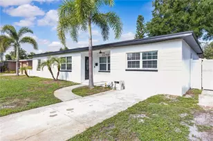 2090 75th St N, Saint Petersburg, FL 33710 - Photo 6