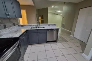 3253 Gilbert St, North Port, FL 34288 - Photo 4