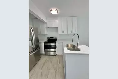150 147th Avenue E, Madeira Beach, FL 33708 - Photo 10