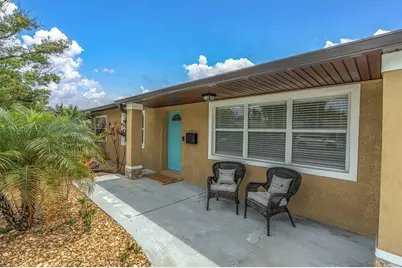 6422 15th Street N, Saint Petersburg, FL 33702 - Photo 2