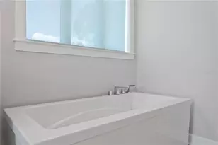 209 S Shore Crest Dr, Tampa, FL 33609 - Photo 40