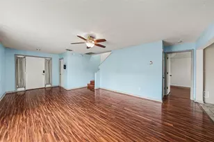 1317 Avonwood Ct, Lutz, FL 33559 - Photo 6