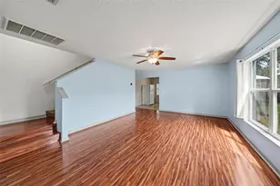 1317 Avonwood Ct, Lutz, FL 33559 - Photo 4