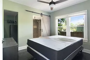 2521 4th St S, Saint Petersburg, FL 33705 - Photo 16