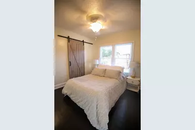 2521 4th Street S, Saint Petersburg, FL 33705 - Photo 12