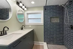 2521 4th St S, Saint Petersburg, FL 33705 - Photo 18