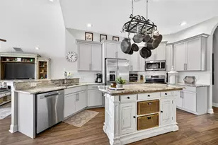 3904 S Nine Dr, Valrico, FL 33596 - Photo 20