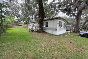 19973 Ruth St, Brooksville, FL 34601 - Photo 10