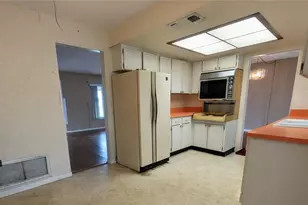9640 45th St N, Pinellas Park, FL 33782 - Photo 10