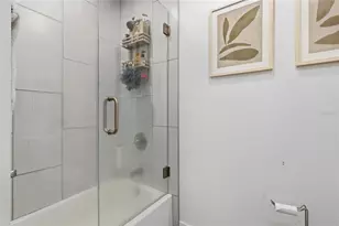 [Address not provided], Tampa, FL 33607 - Photo 16