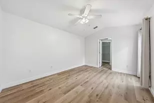 5863 Meadowpark Pl, Lithia, FL 33547 - Photo 10