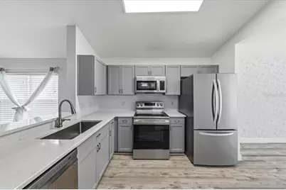 5863 Meadowpark Place, Lithia, FL 33547 - Photo 6