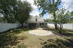 805 W 113th Ave, Tampa, FL 33612 - Photo 26