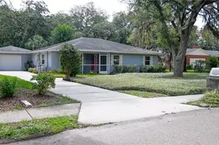 11715 N 51st St, Tampa, FL 33617 - Photo 56