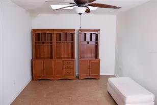 11715 N 51st St, Tampa, FL 33617 - Photo 20