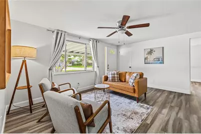 5624 63rd Street N, Saint Petersburg, FL 33709 - Photo 2