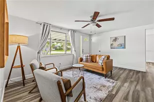 5624 63rd St N, Saint Petersburg, FL 33709 - Photo 2