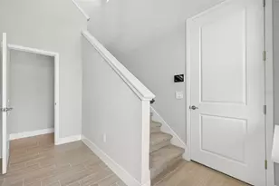 17420 Moonflower Dr, Venice, FL 34293 - Photo 6