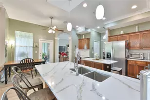 7521 Melogold Cir, Land O Lakes, FL 34637 - Photo 16